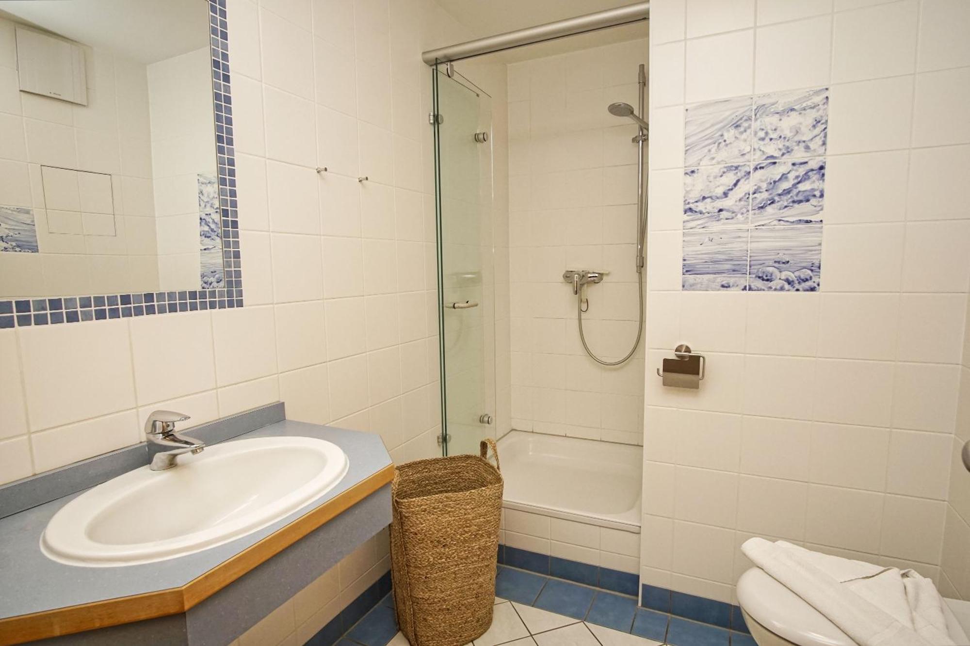 Ferienwohnung Mit Traumhaftem Meerblick - Haus Am Meer Fewo 07 Lohme Ngoại thất bức ảnh